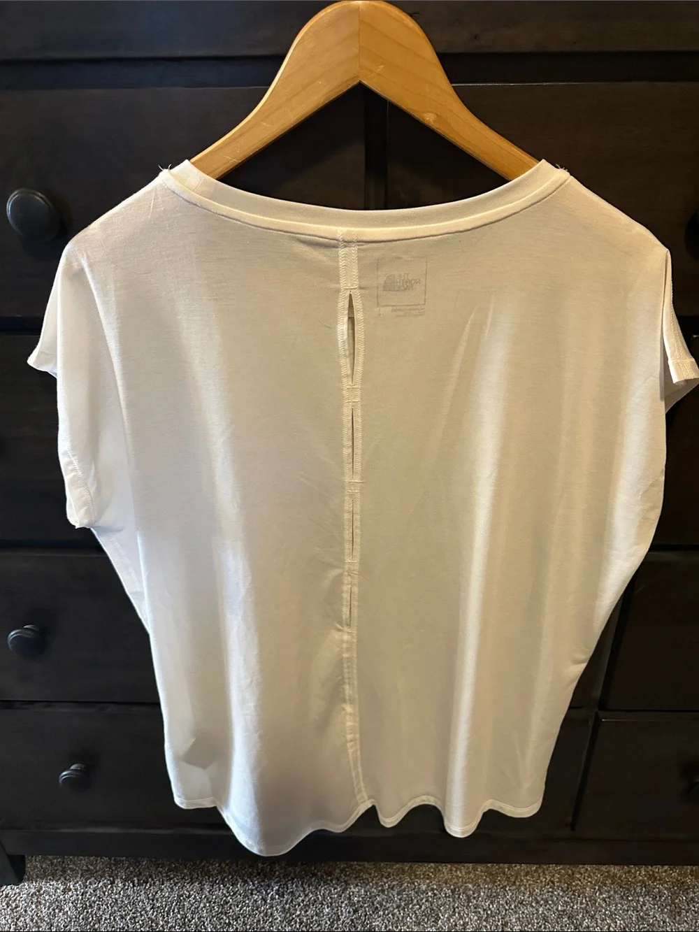 The North Face Women’s White Short Sleeve Tee Shirt - Picture 2 of 4